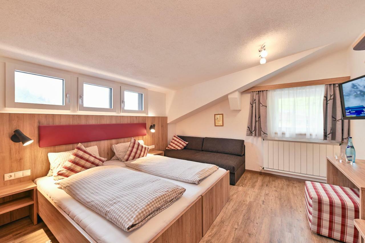 Haus Flexen Rooms & Apartments Stuben am Arlberg Exteriör bild